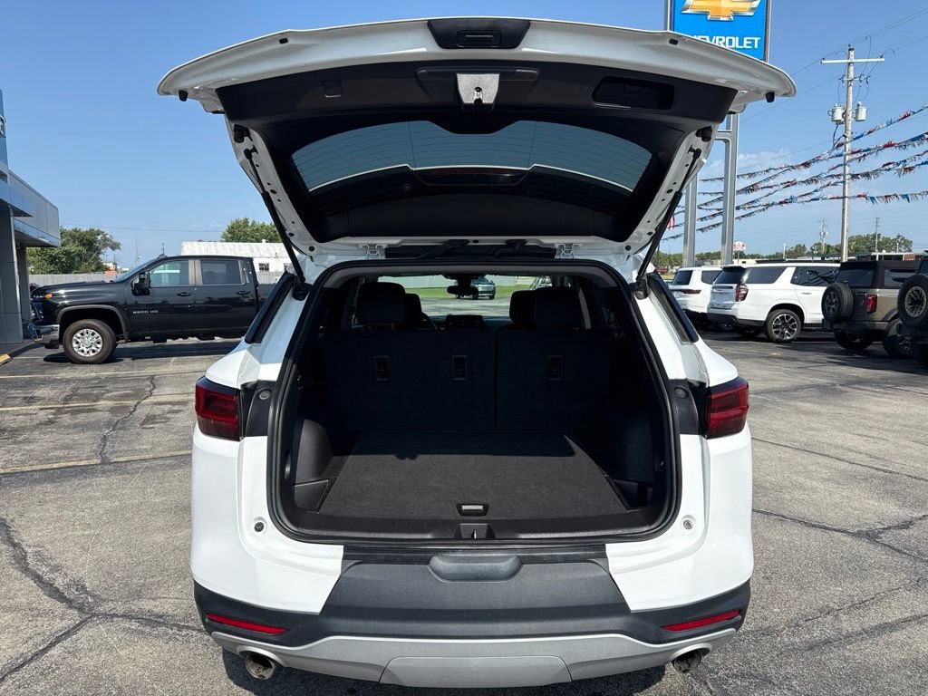 Used 2025 Chevrolet Blazer LT FWD image 6