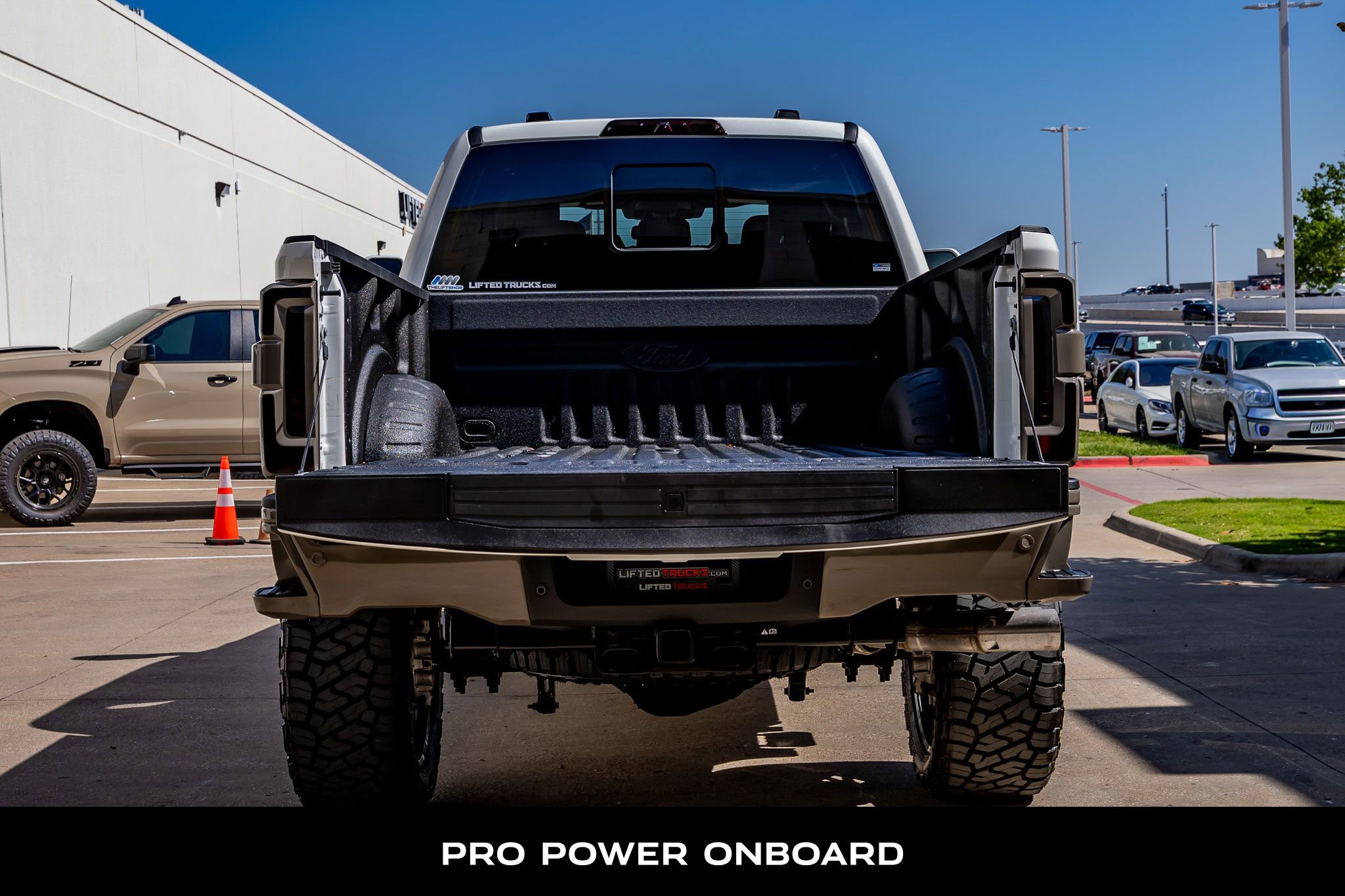 Used 2026 Ford F250 King Ranch w/ Tremor Off-Road Package image 9