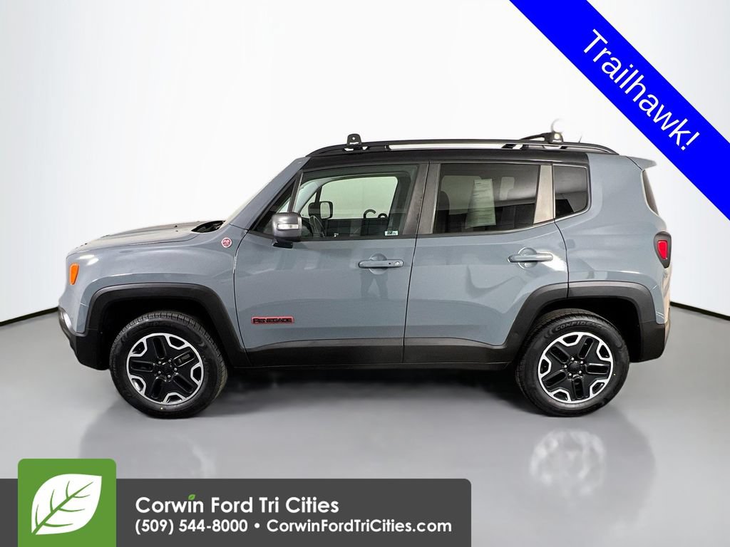 Used 2017 Jeep Renegade Trailhawk w/ Cold Weather Group II AWD/4WD image 6