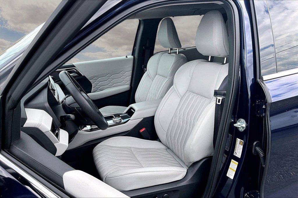 Used 2025 Mitsubishi Outlander SEL FWD image 21