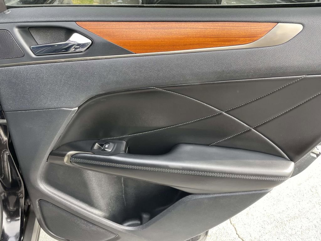 Used 2019 Lincoln MKC Select w/ Select Plus Package image 42