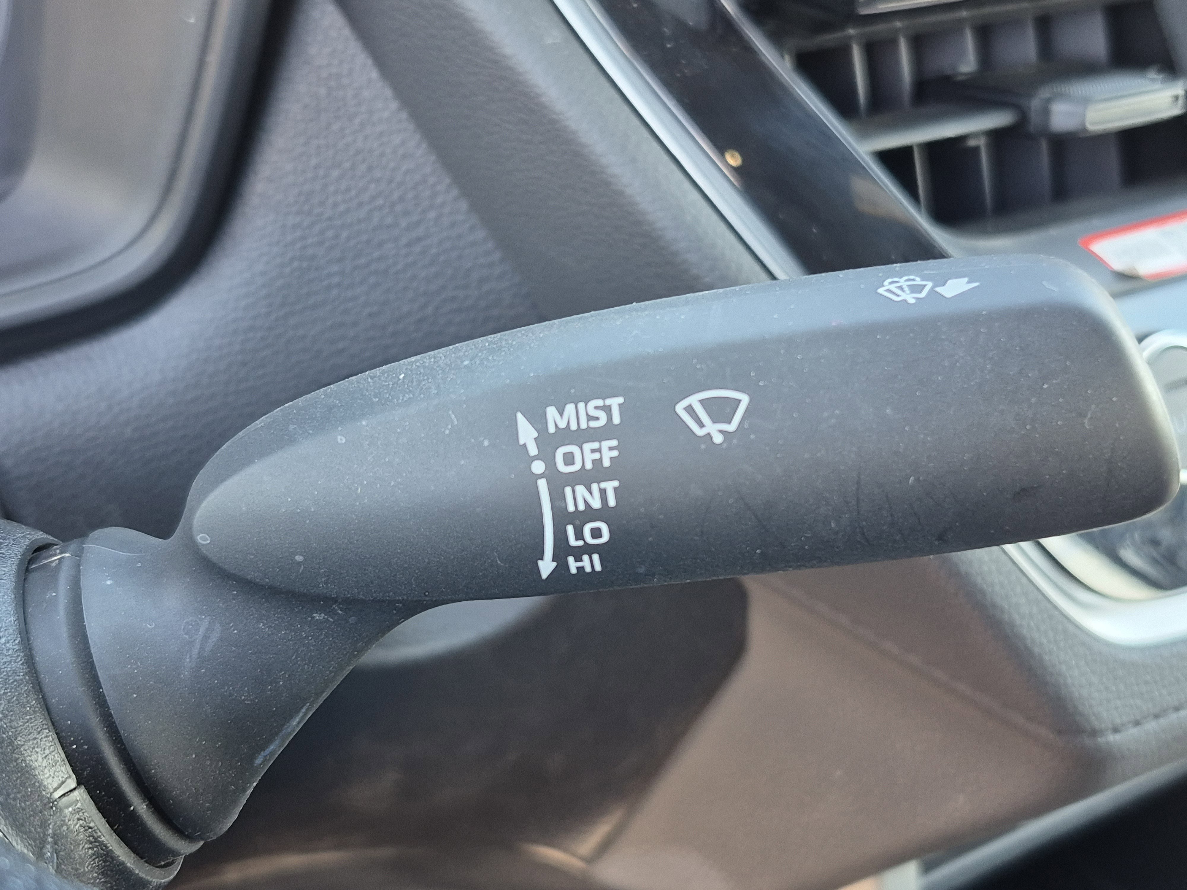 Used 2025 Toyota Corolla Cross AWD Hybrid image 33