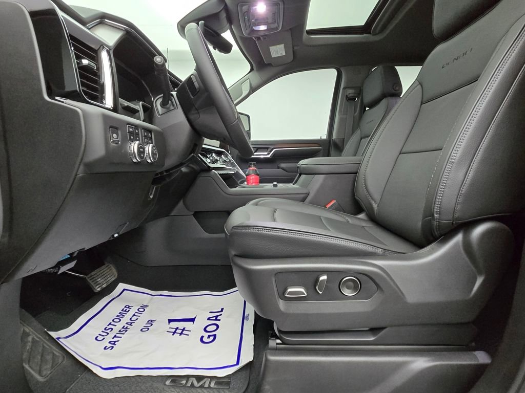 New 2025 GMC Sierra 2500 Denali w/ Denali Reserve Package image 26