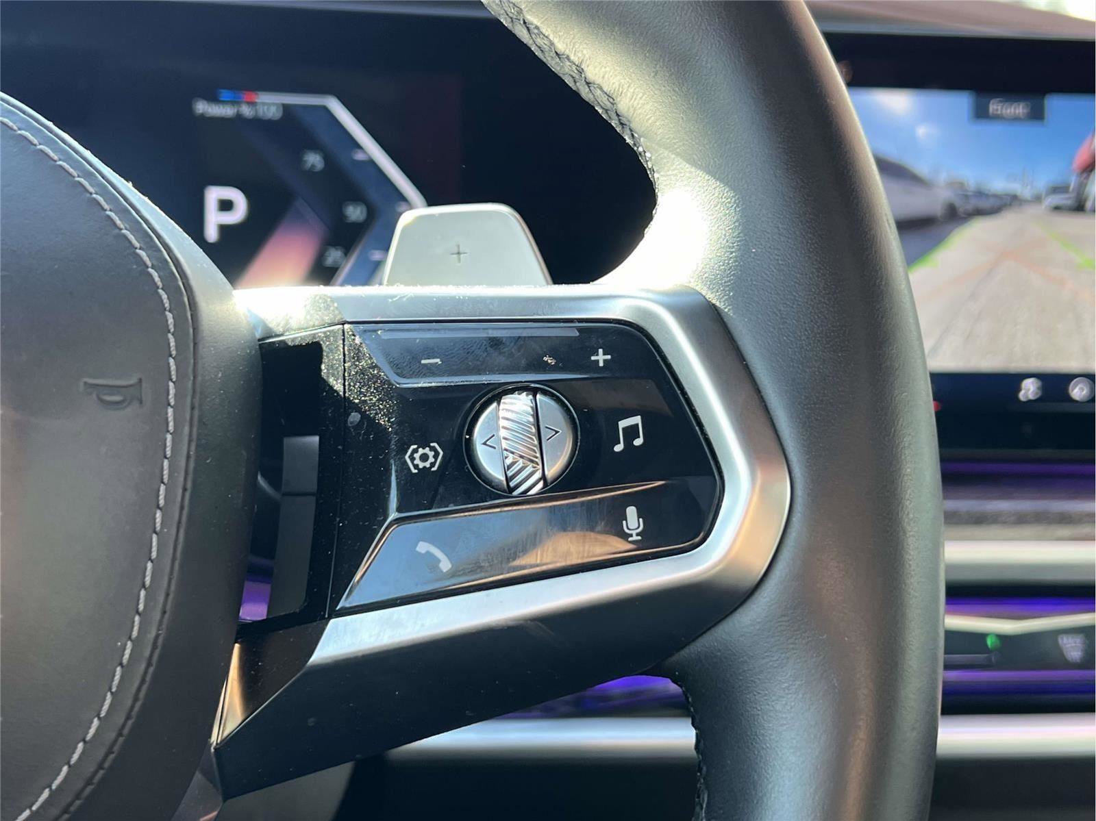 Used 2024 BMW 740i xDrive image 23