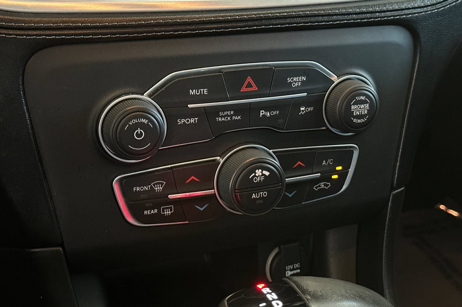 Used 2019 Dodge Charger GT w/ Plus Group RWD image 18