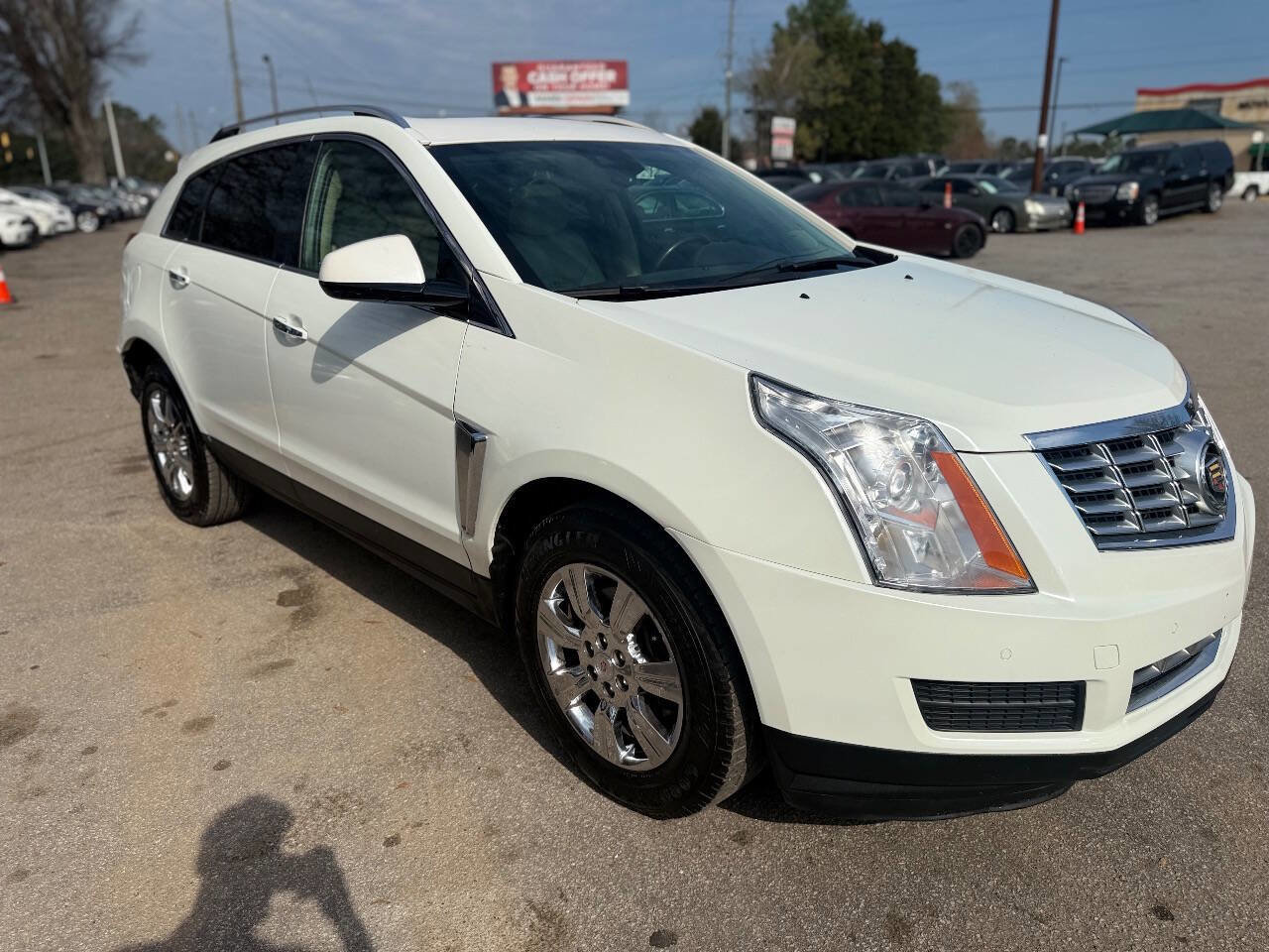 Used 2016 Cadillac SRX Luxury w/ Driver Awareness Package image 3
