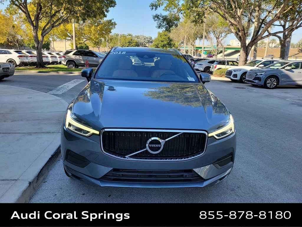 Used 2019 Volvo XC60 T5 Momentum w/ Premium Package image 3
