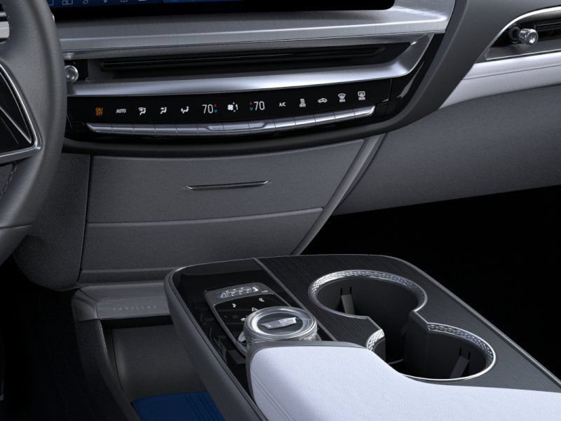New 2026 Cadillac Lyriq Luxury AWD/4WD image 23