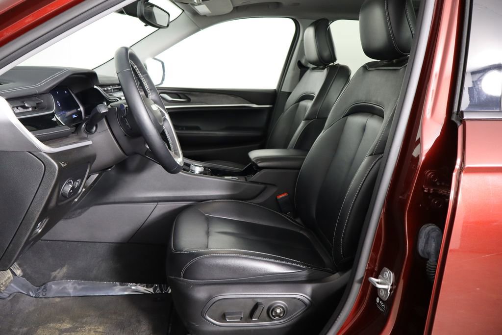 Used 2022 Jeep Grand Cherokee L Limited image 14