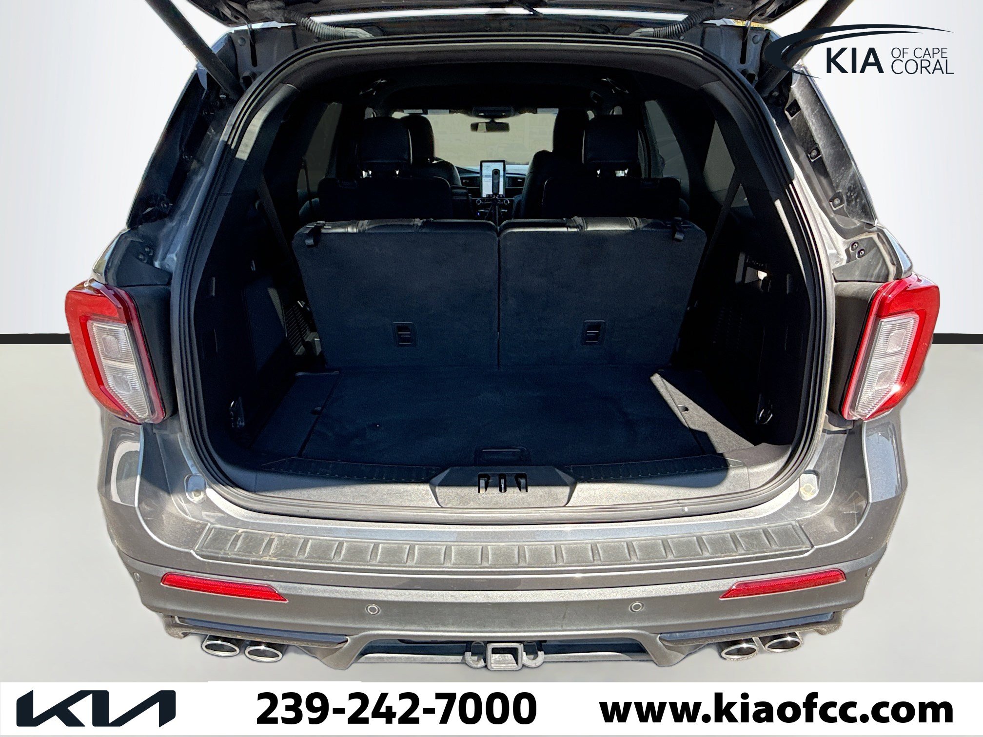 Used 2022 Ford Explorer ST w/ Equipment Group 401A image 9