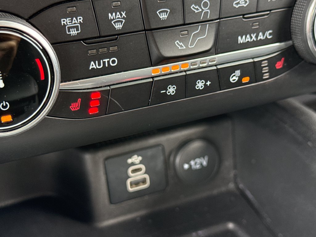 Used 2024 Ford Escape Active AWD/4WD image 40
