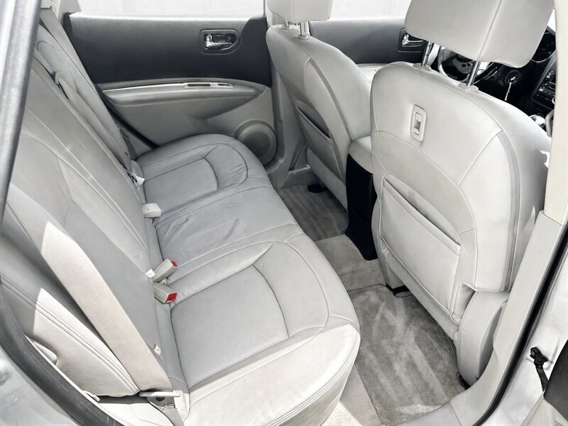 Used 2009 Nissan Rogue SL w/ Premium Pkg AWD/4WD image 12