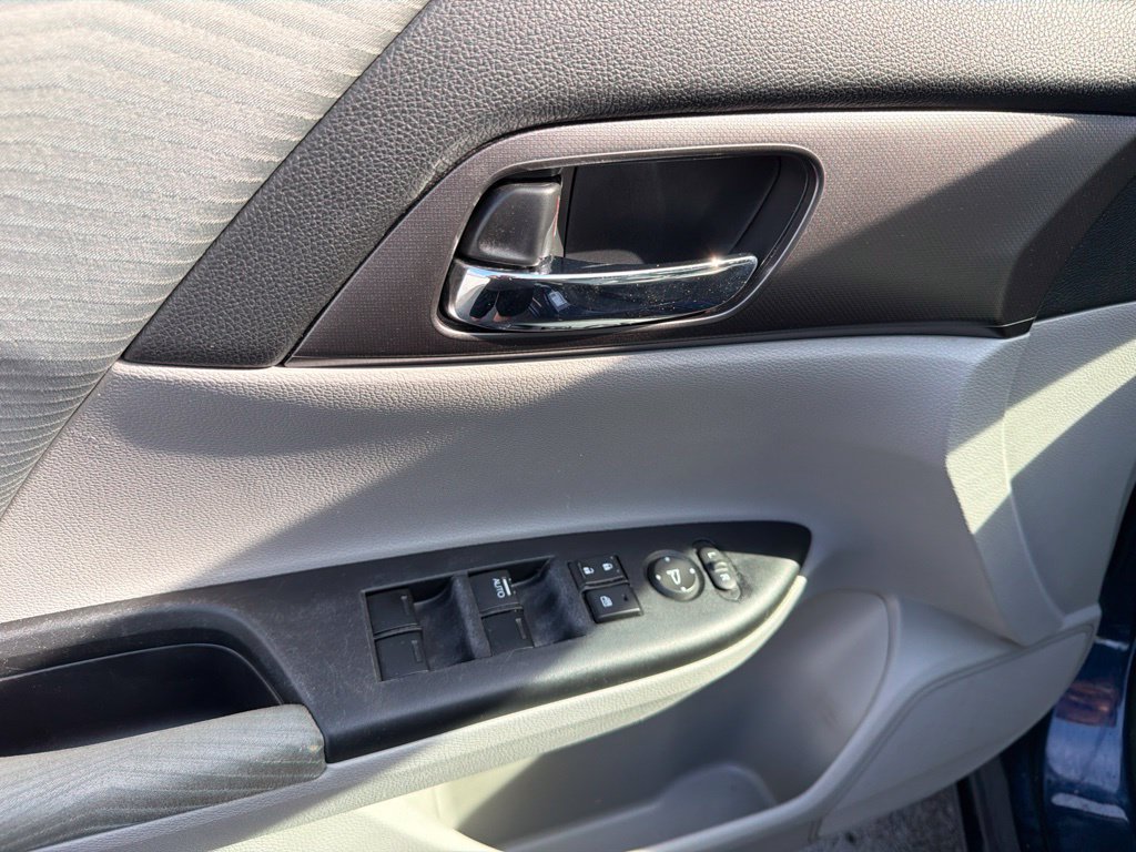 Used 2014 Honda Accord LX image 25