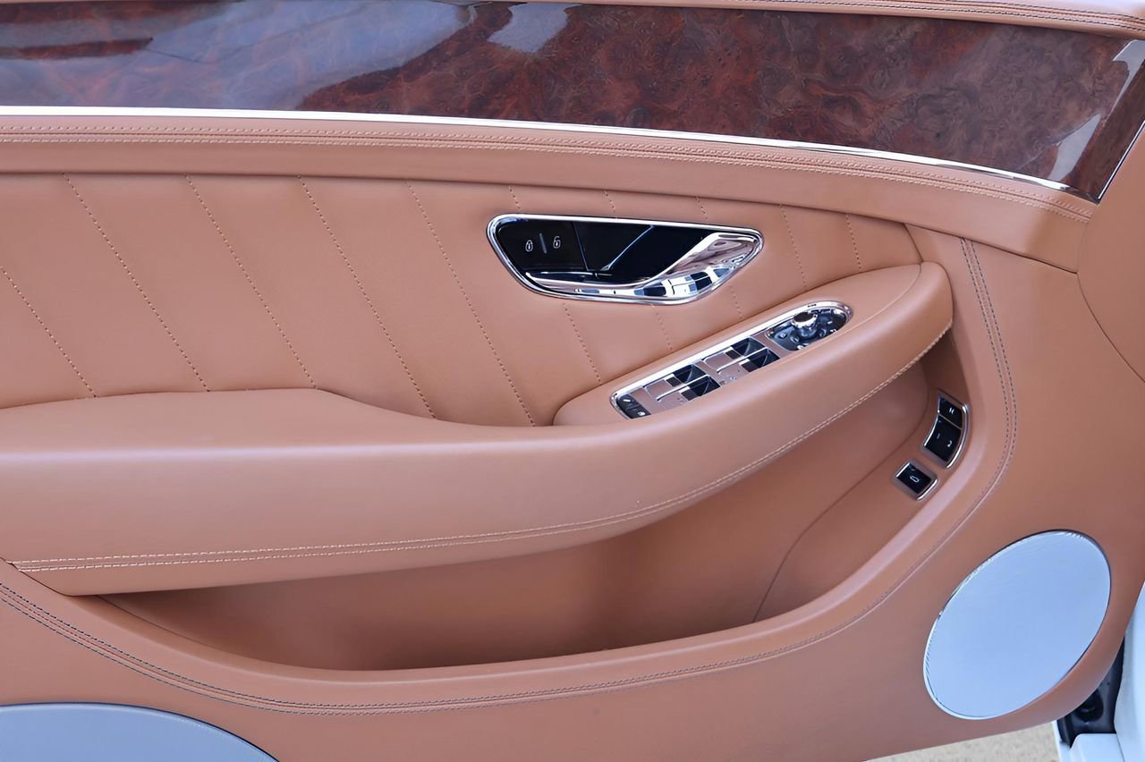 Used 2024 Bentley Continental GT image 13