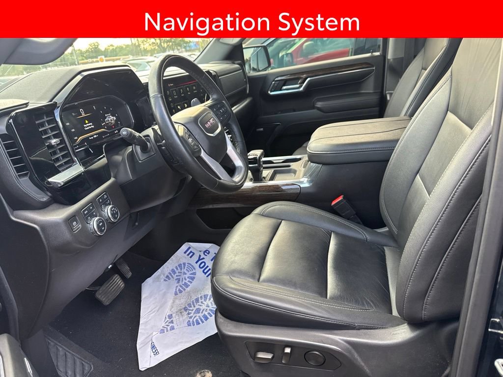 Used 2024 GMC Sierra 1500 Elevation w/ Elevation Premium Package AWD/4WD image 5