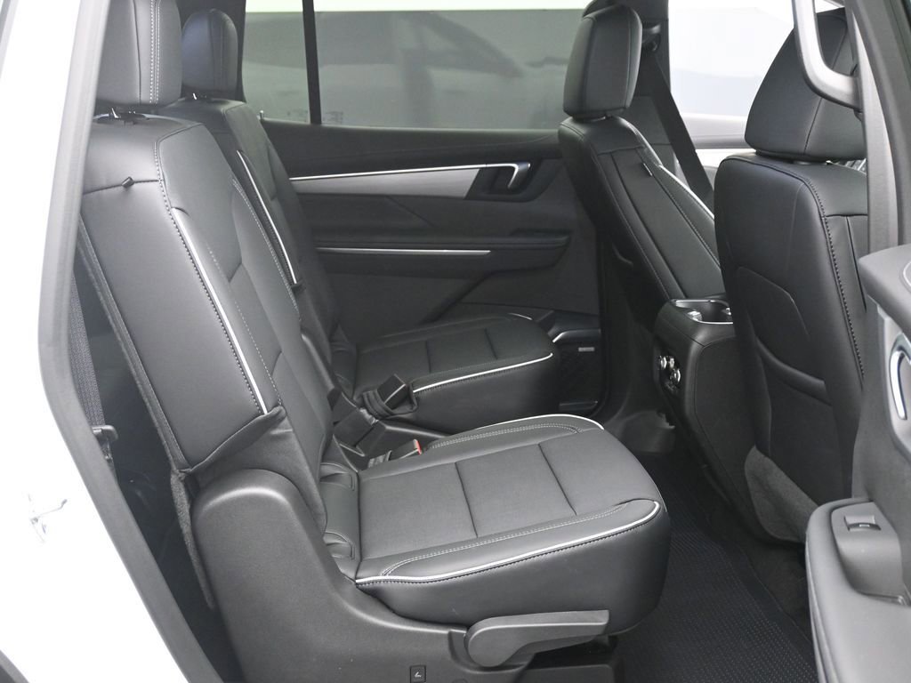 Used 2026 Buick Enclave Preferred w/ Power Package image 12