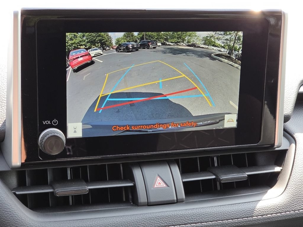 Used 2025 Toyota RAV4 XLE w/ Convenience Package AWD/4WD image 10