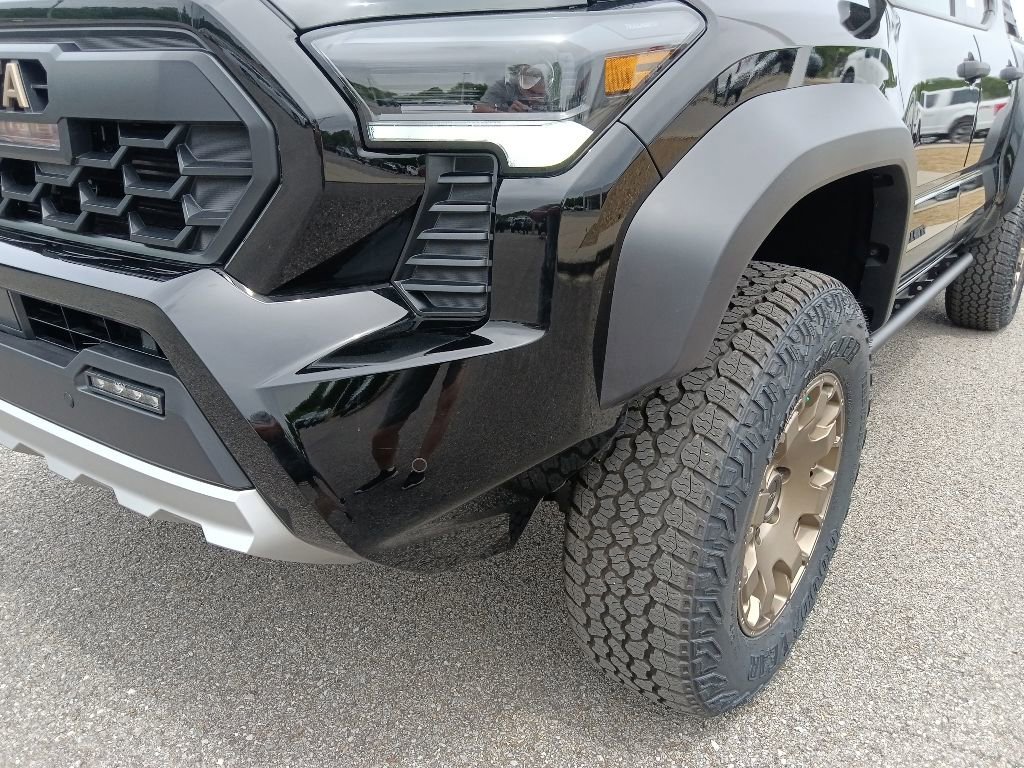 New 2026 Toyota Tacoma 4x4 Double Cab Hybrid image 9
