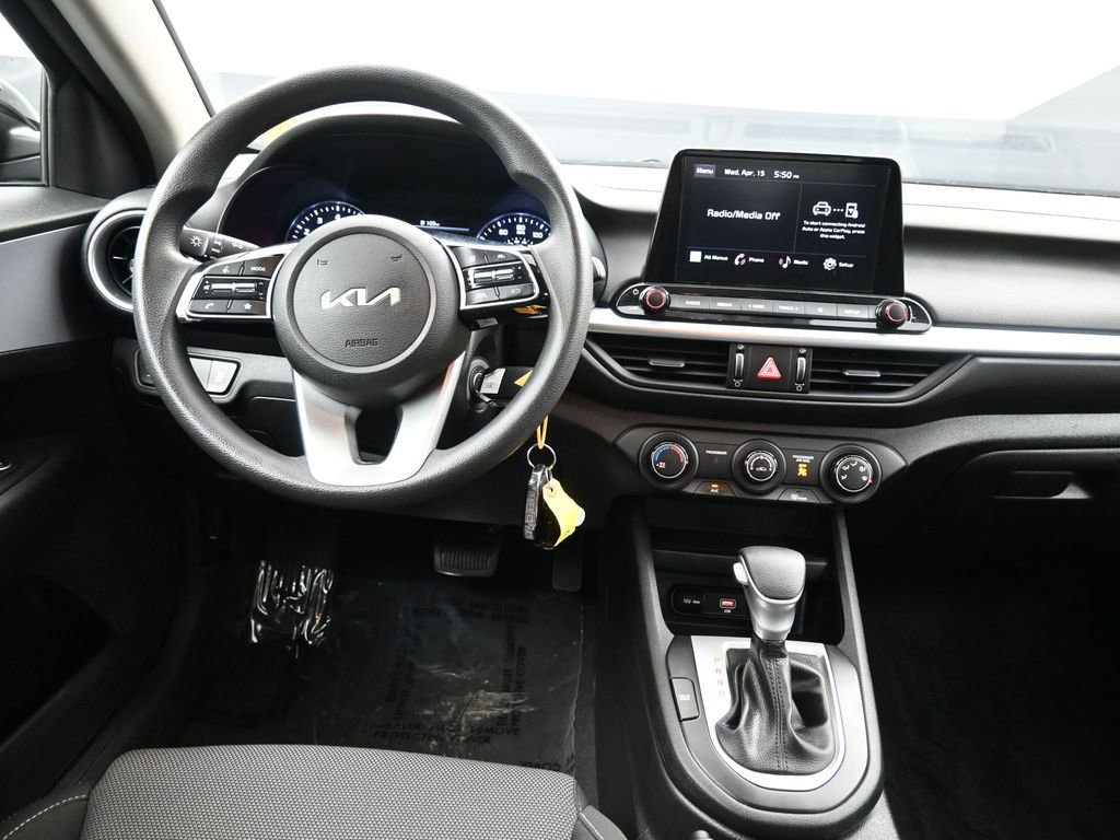 Certified 2023 Kia Forte LXS w/ LXS Technology Package FWD image 19