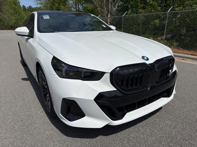 Certified 2025 BMW i5 eDrive40i w/ M Sport Package image 10