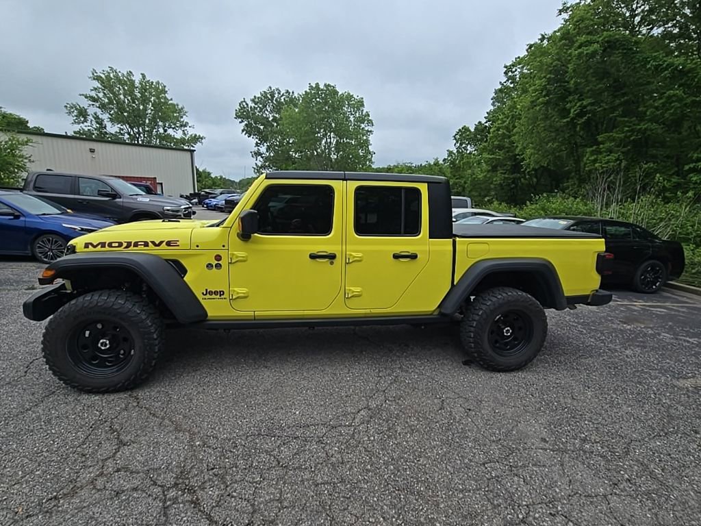 Used 2023 Jeep Gladiator Mojave w/ LED Lighting Group AWD/4WD image 3