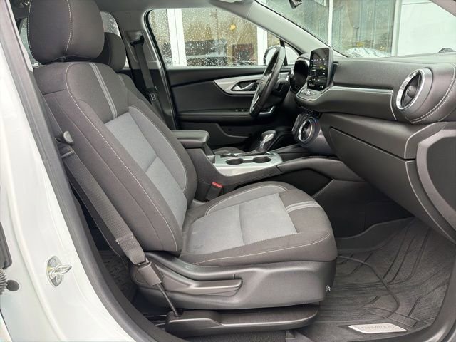 Certified 2023 Chevrolet Blazer LT w/ LPO, Black Grille Bar Package image 28