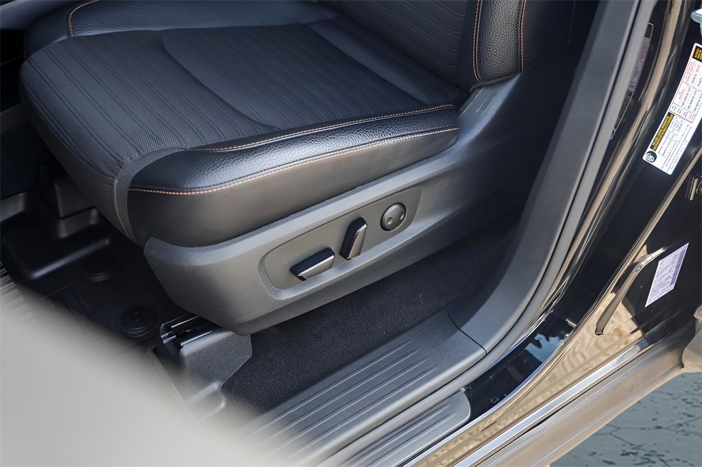 Used 2024 Nissan Pathfinder Rock Creek image 11