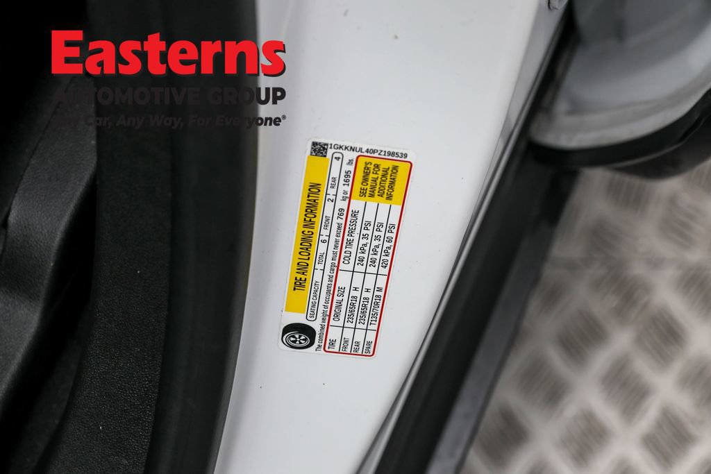 Used 2023 GMC Acadia SLT image 37