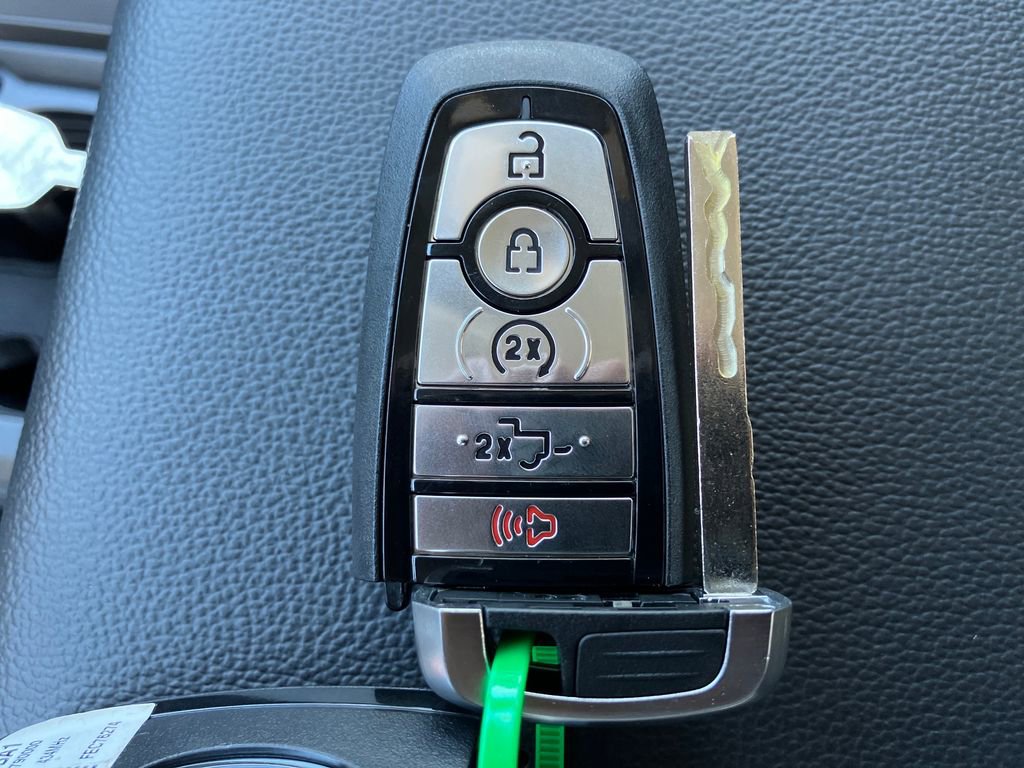 New 2026 Ford F250 XLT w/ XLT Premium Package image 31