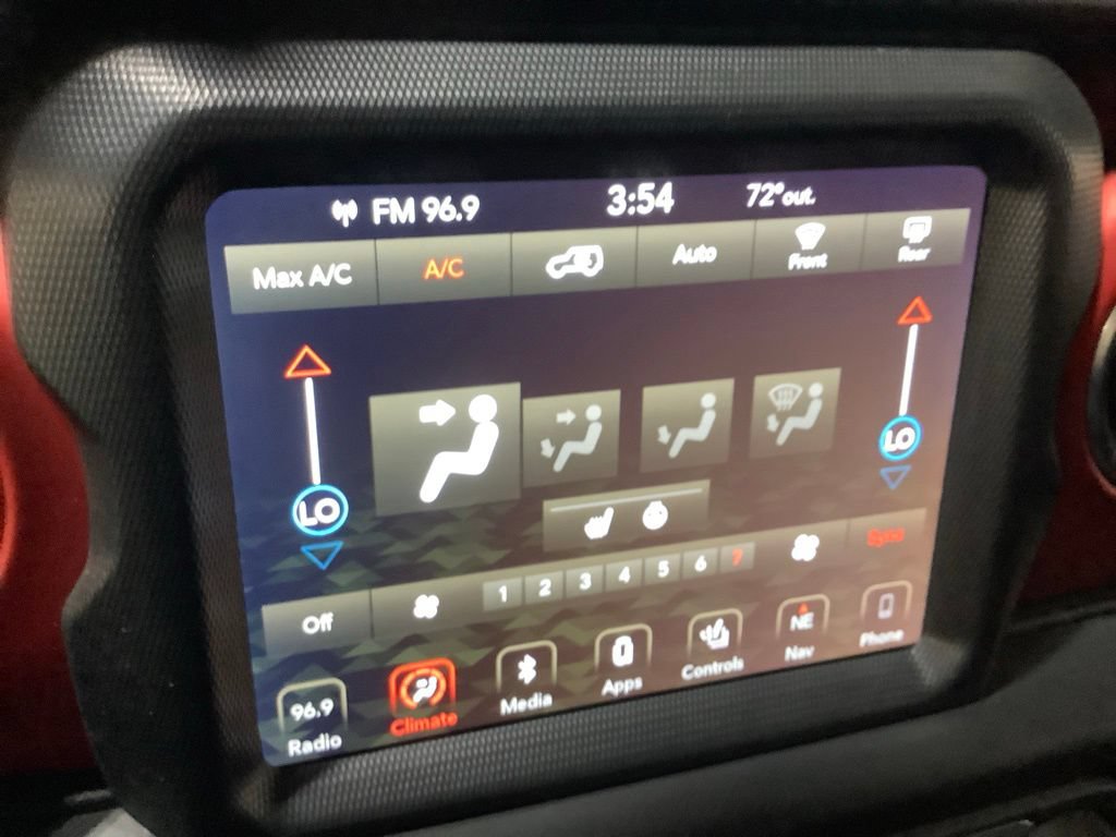 Used 2019 Jeep Wrangler Unlimited Rubicon w/ Uconnect 4C Nav & Sound Group AWD/4WD image 36