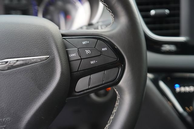 Used 2019 Chrysler Pacifica Touring Plus w/ S Appearance Package FWD image 26