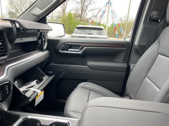 New 2026 GMC Sierra 1500 SLT image 23