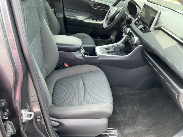 Used 2024 Toyota RAV4 LE AWD/4WD image 21