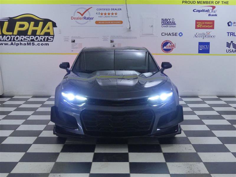 Used 2019 Chevrolet Camaro LT RWD image 2