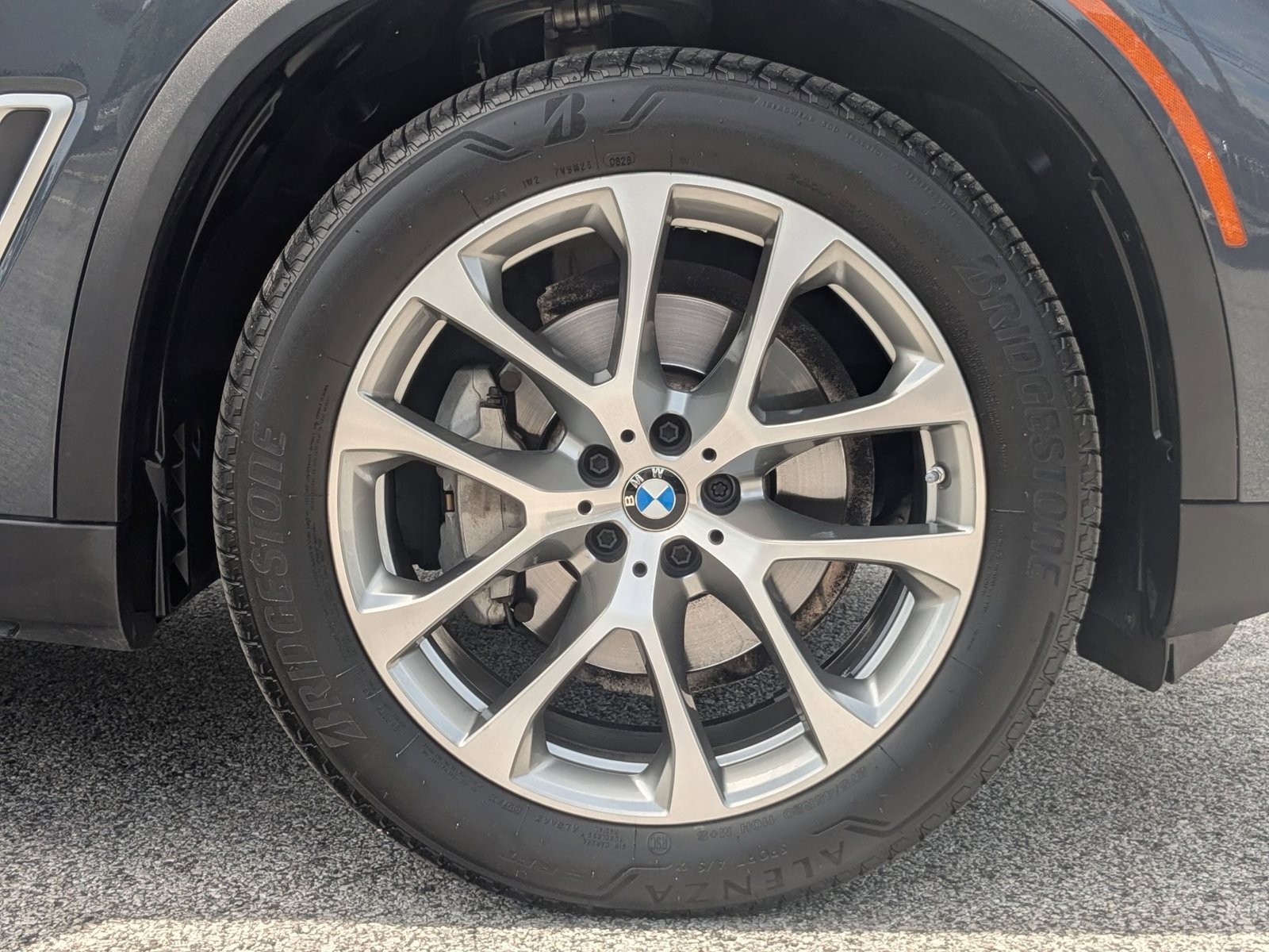 Used 2022 BMW X5 xDrive40i w/ Premium Package AWD/4WD image 26