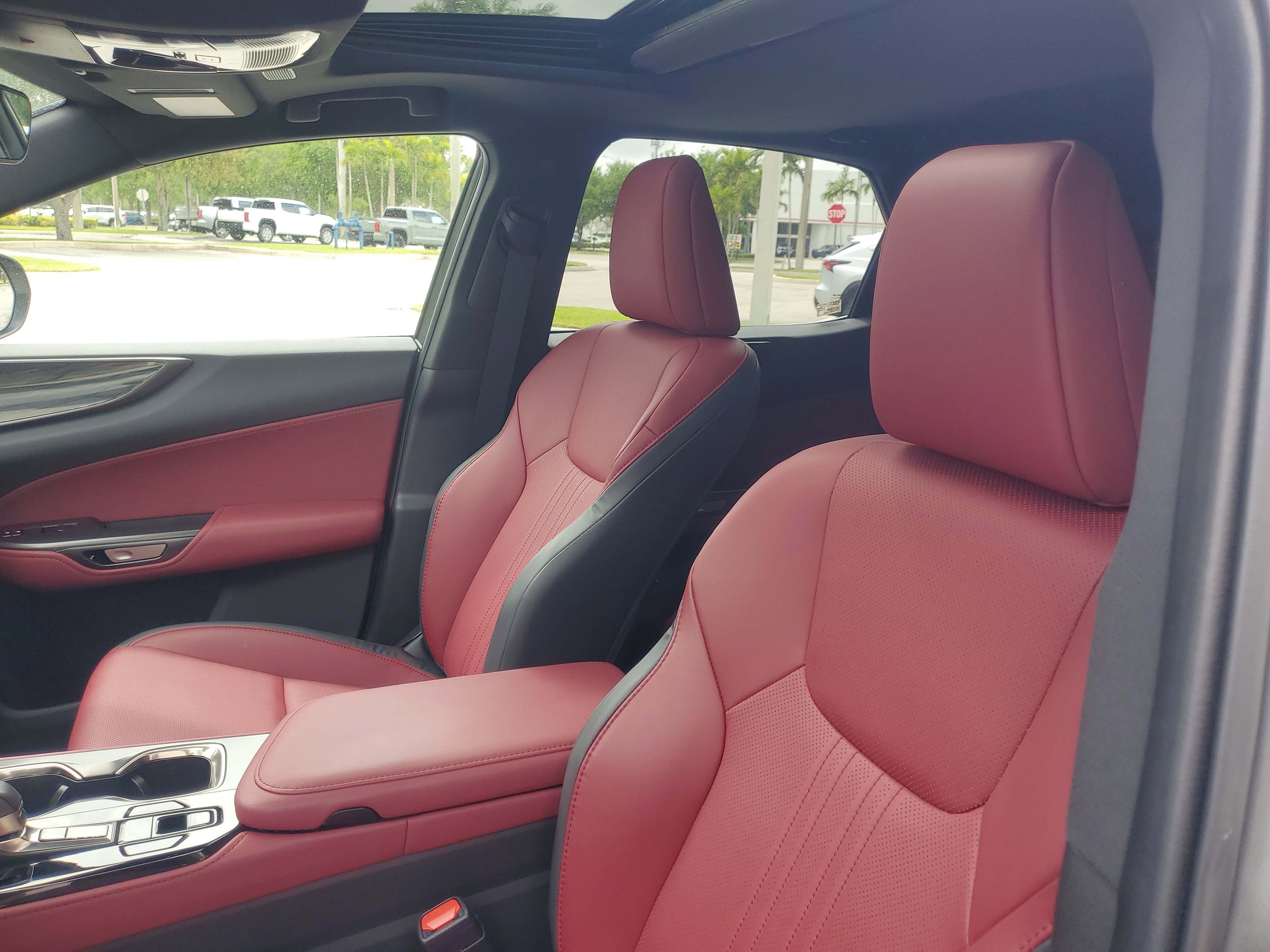 Used 2025 Lexus NX 250 FWD w/ Accessory Package (Z1) image 21