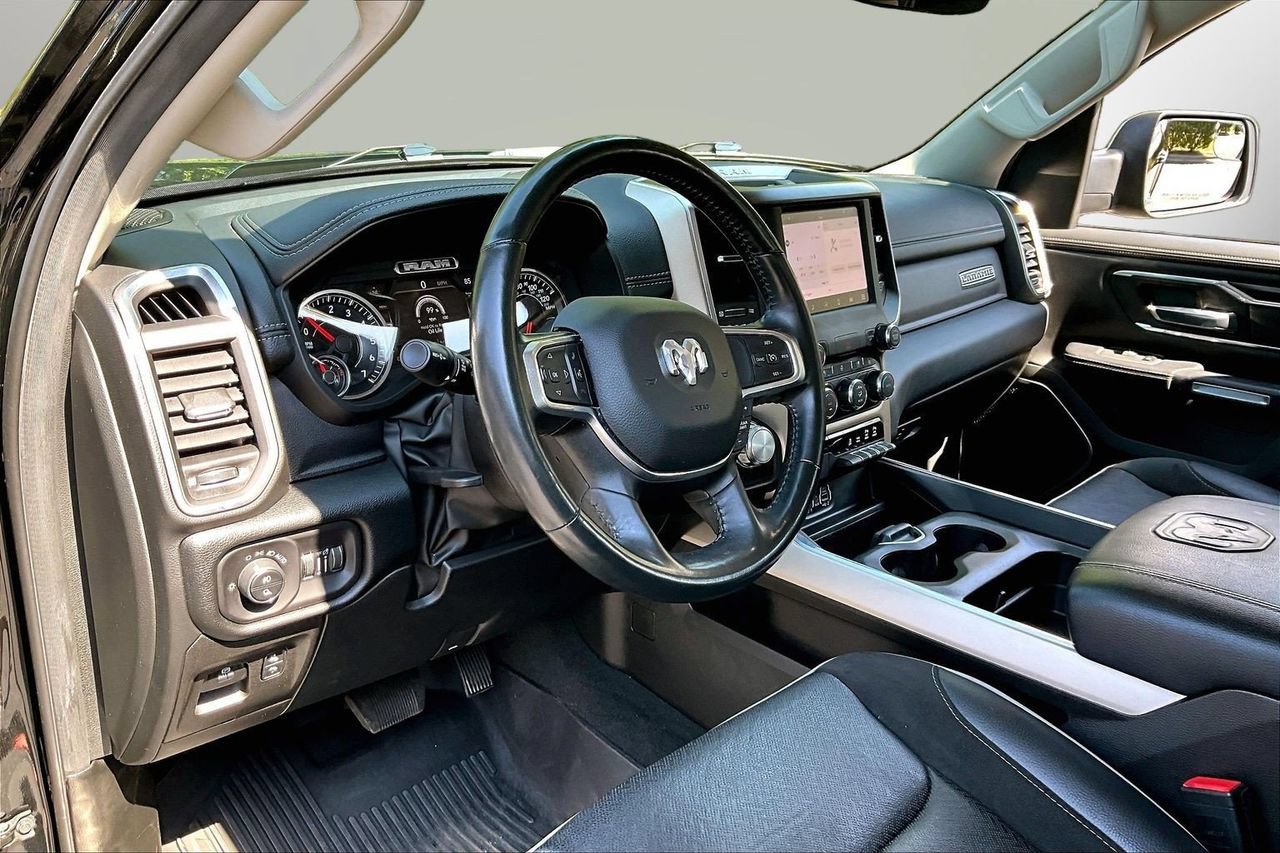 Used 2022 RAM 1500 Laramie AWD/4WD image 17