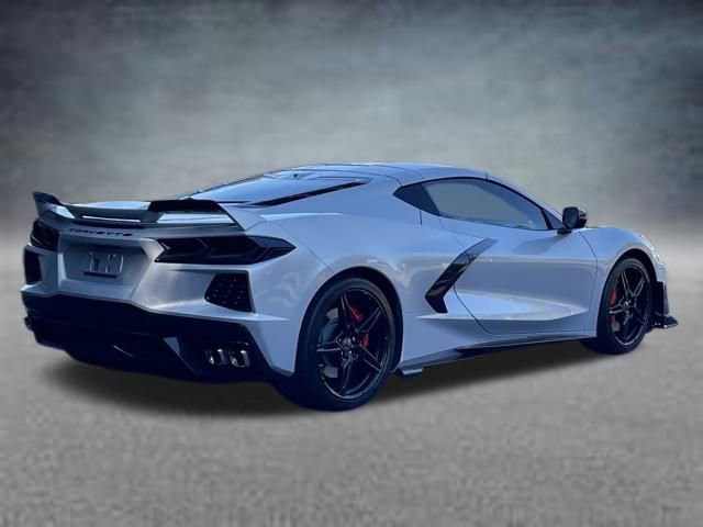 Used 2022 Chevrolet Corvette Stingray Preferred Cpe w/ Z51 Performance Package image 3