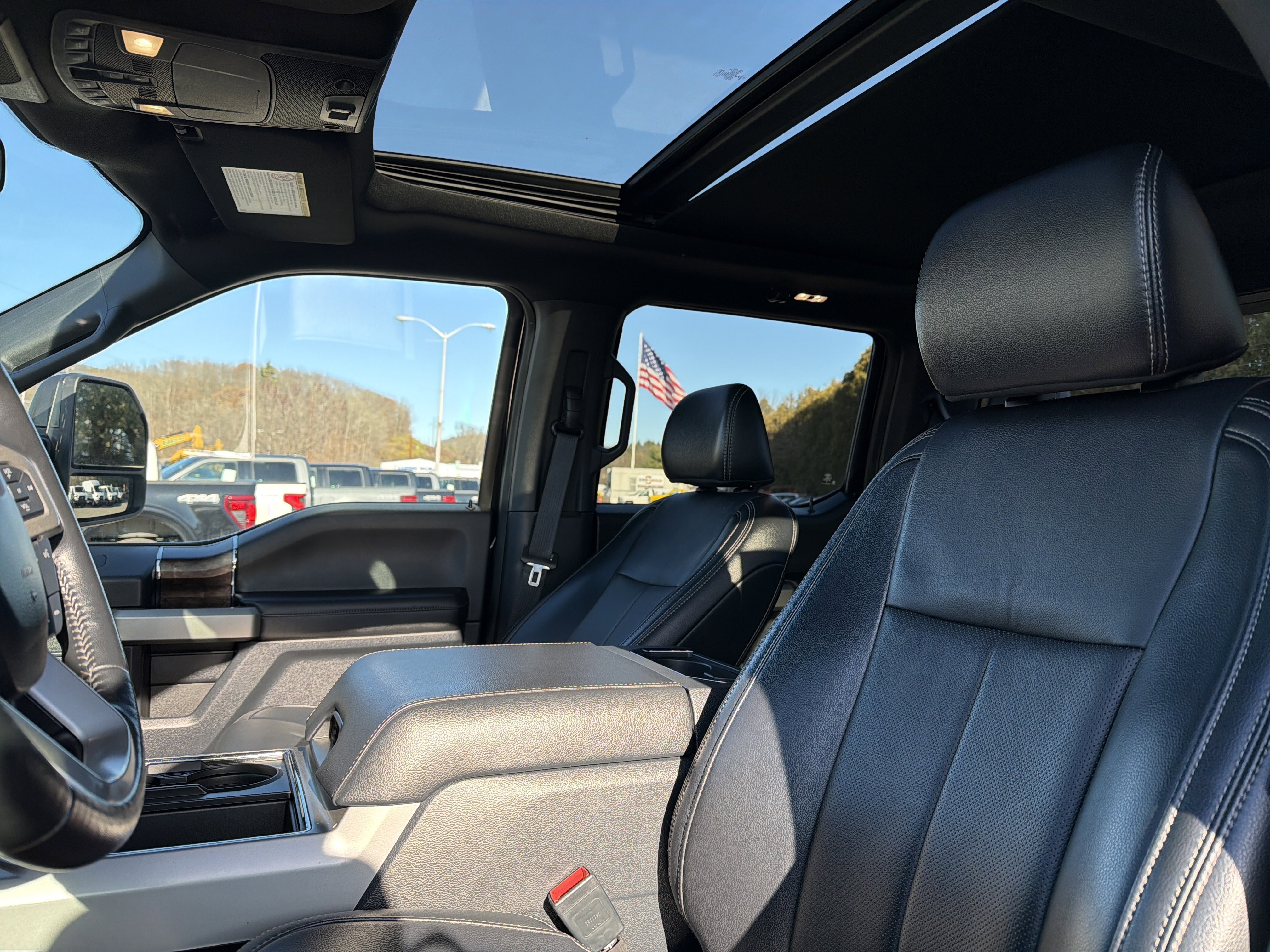 Used 2022 Ford F250 Lariat w/ Lariat Ultimate Package image 28