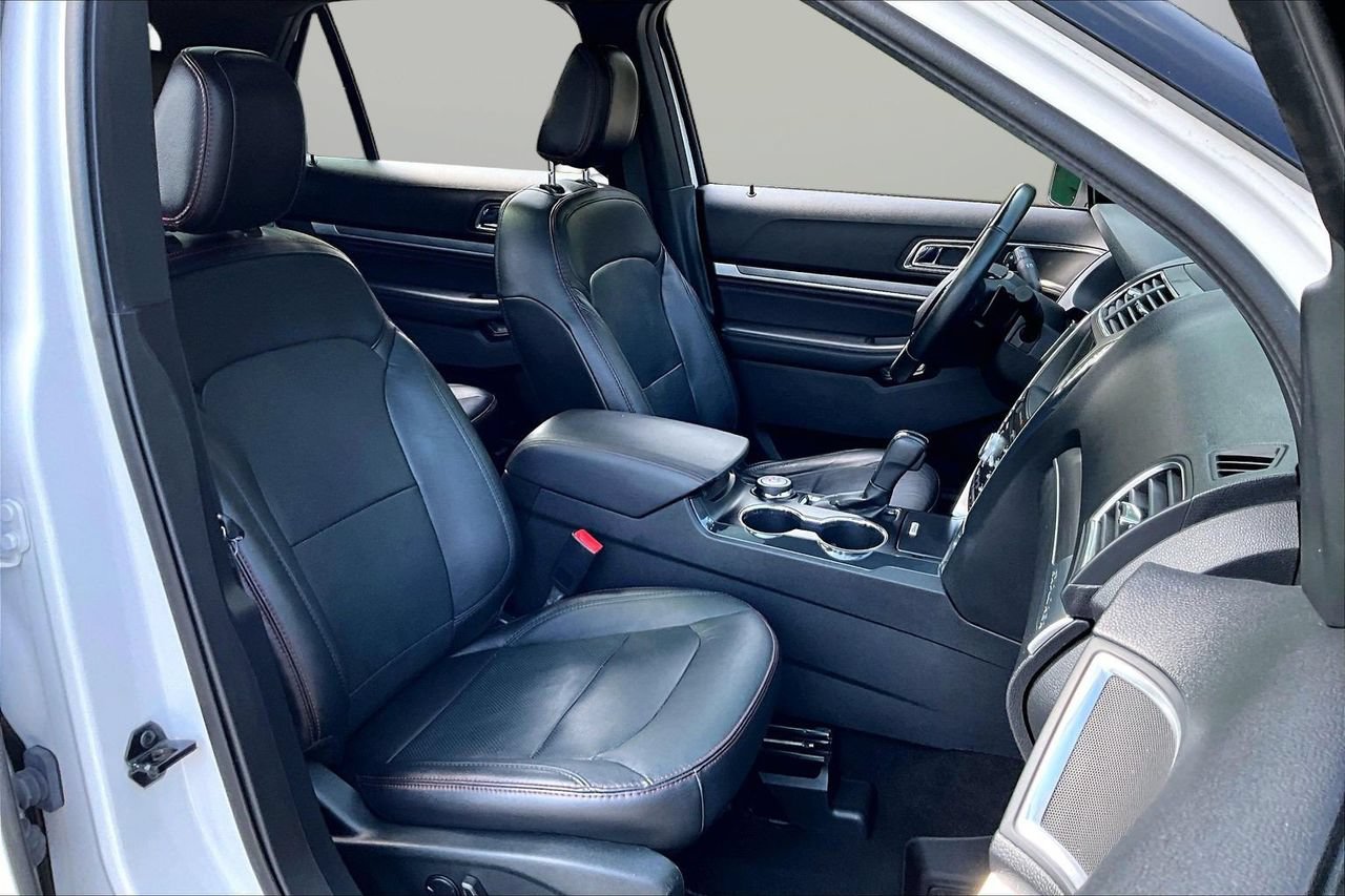 Used 2019 Ford Explorer Sport w/ Equipment Group 401A AWD/4WD image 24