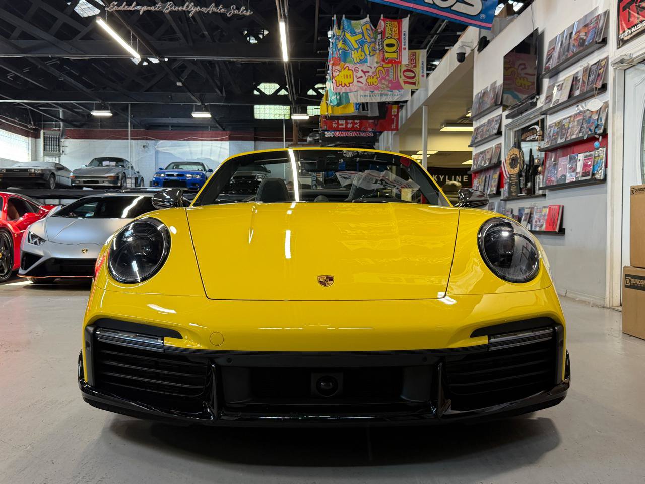 Used 2022 Porsche 911 Turbo S AWD/4WD image 2