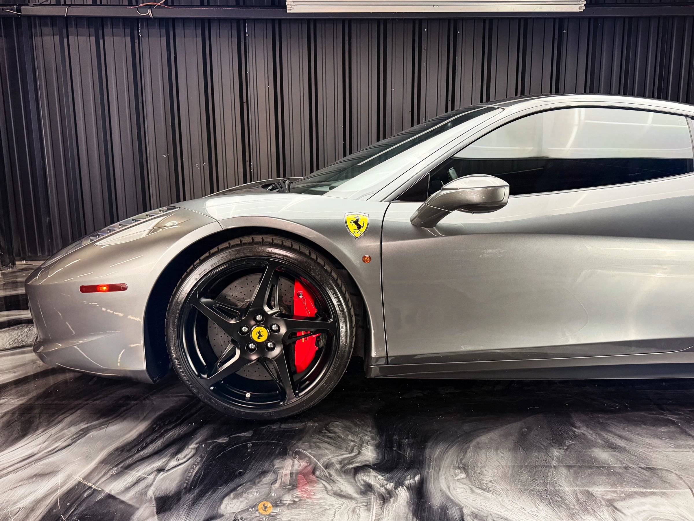 Used 2011 Ferrari 458 Italia Coupe RWD image 6