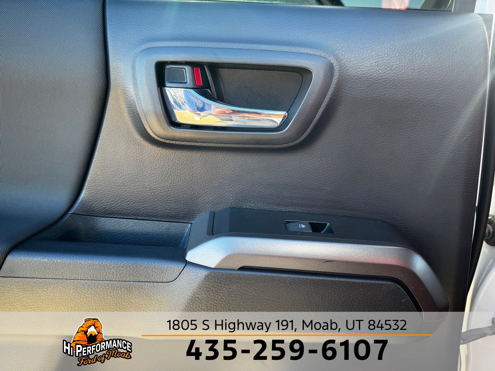 Used 2023 Toyota Tacoma TRD Off-Road image 41