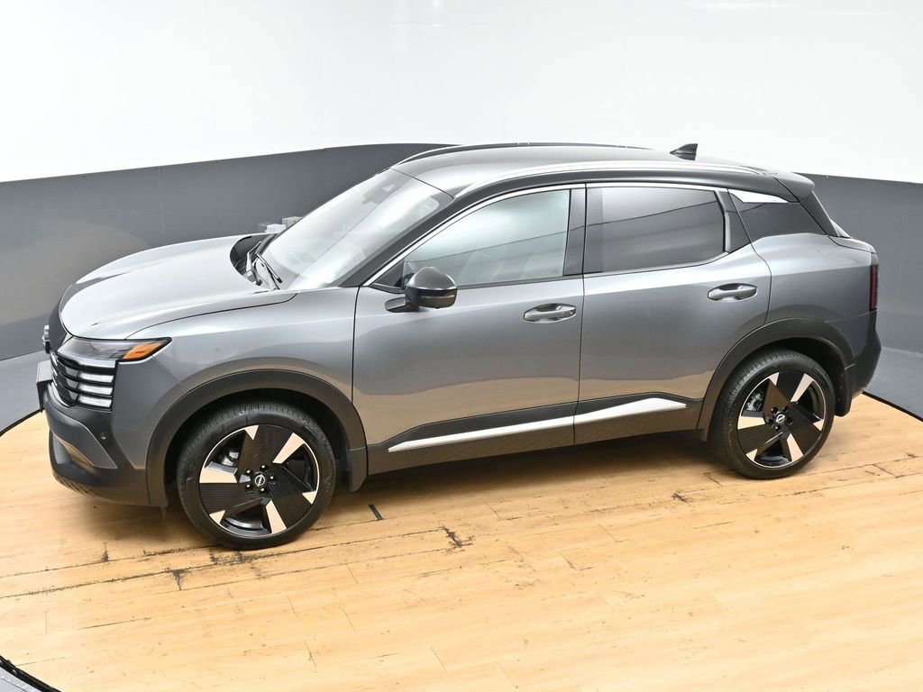 Used 2025 Nissan Kicks SR image 44
