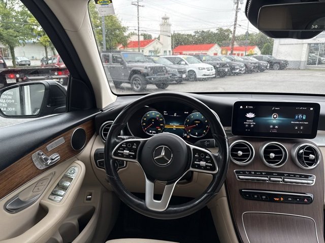 Used 2022 Mercedes-Benz GLC 300 4MATIC image 25
