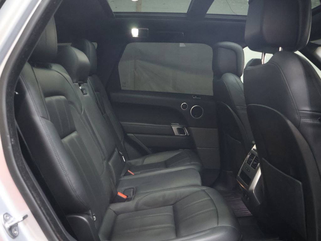 Used 2018 Land Rover Range Rover Sport HSE image 12