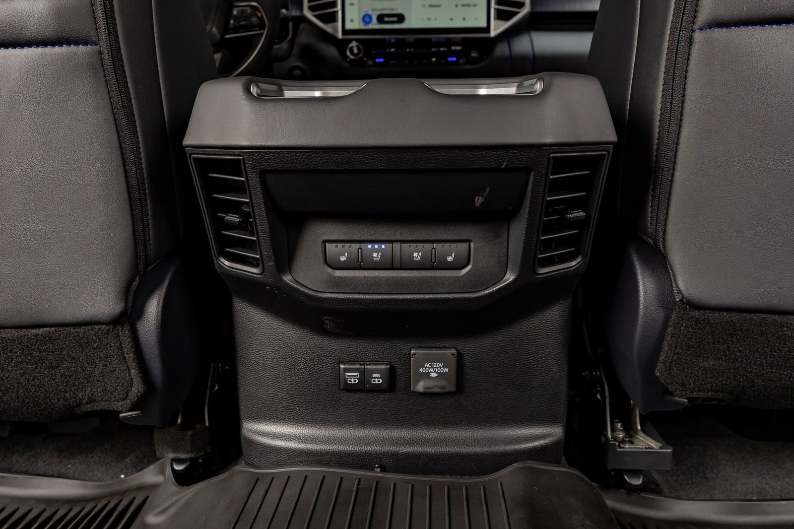 Used 2025 Toyota Tundra Platinum image 33