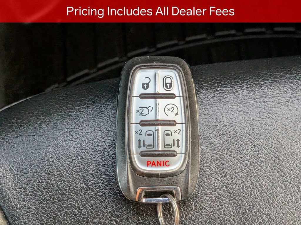 Used 2022 Chrysler Pacifica Touring-L w/ S Appearance Package FWD image 30