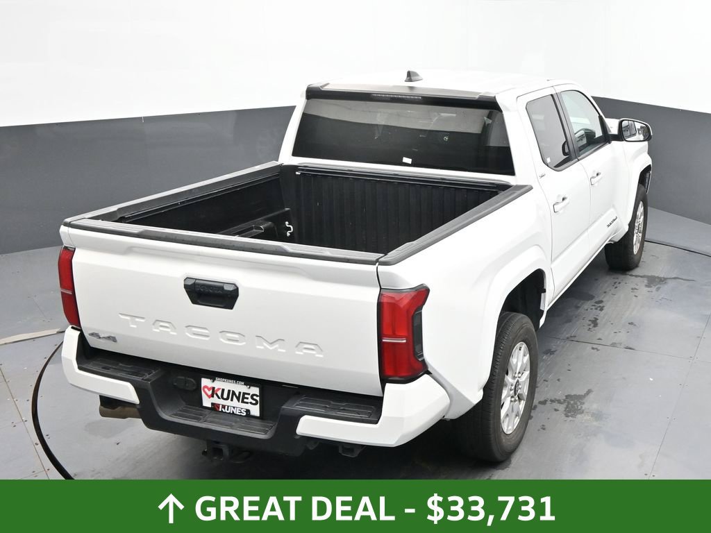 Used 2024 Toyota Tacoma SR5 AWD/4WD image 24