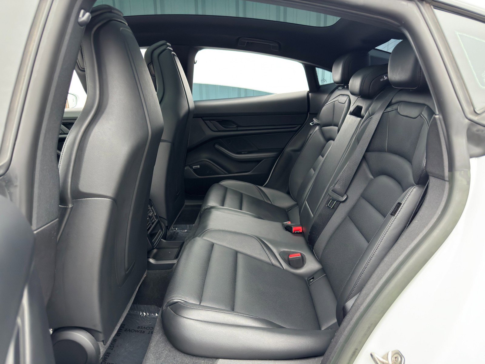 Used 2023 Porsche Taycan image 38